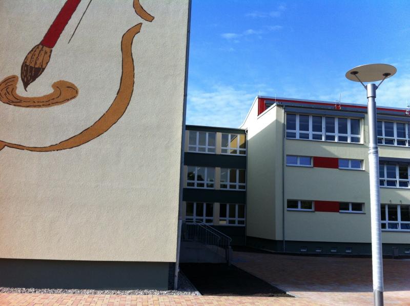 IFE Ingenieurbüro für Elektrotechnik GmbH - Ingenieurbüro / Fachplanungsbüro - Projekte - Referenzen - Schulgebäude des Sportgymnasiums Magdeburg